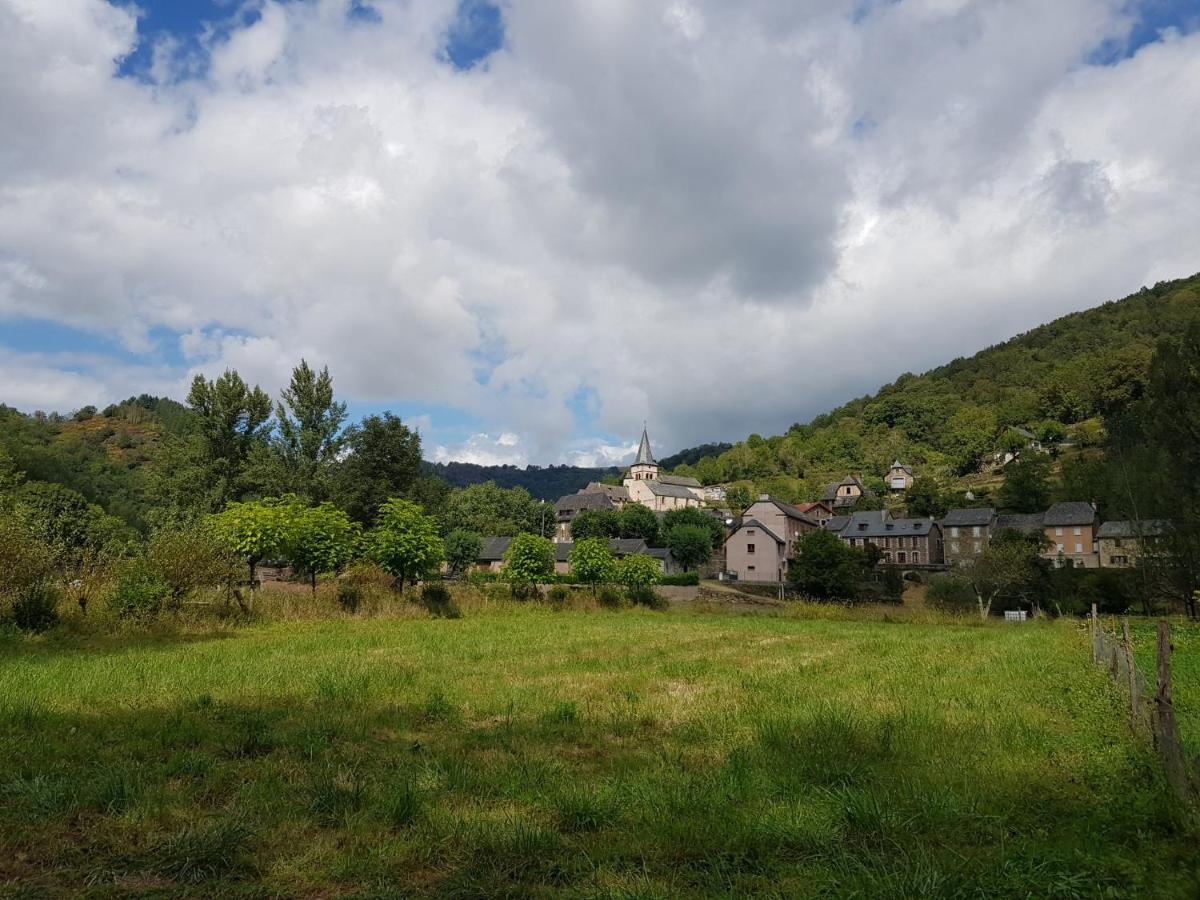 Village 17 Gites, Piscine, Restaurant , 2 Gites Avec Spa, 3Km De Conques Buitenkant foto